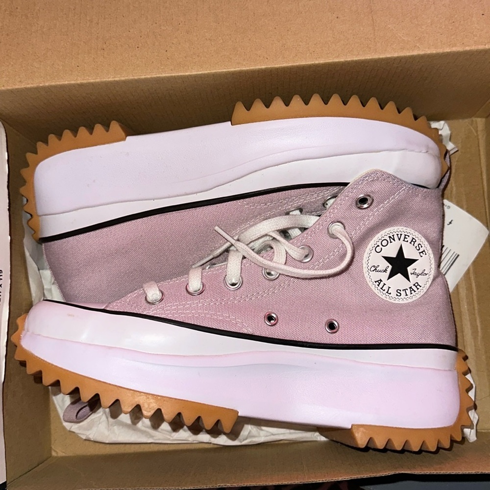 Women Converse